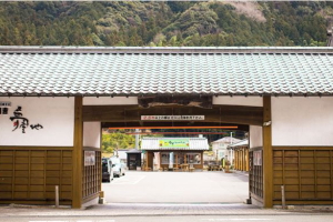 ���̉w�@���g���Y�n